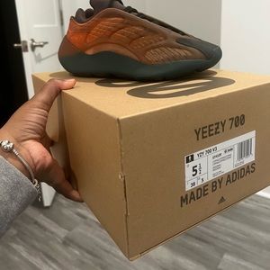 Yeezy 700